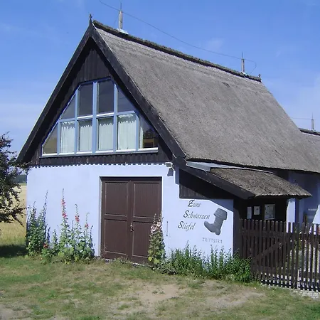 Zum Schwarzen Stiefel - Bauernhaeuschen * Rankwitz